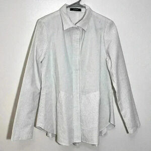 VITAMIN SHIRTS Women’s White and Blue Button Down | size small